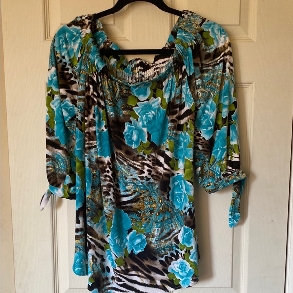 Elegant Floral Women's Blouse - Blue and Green